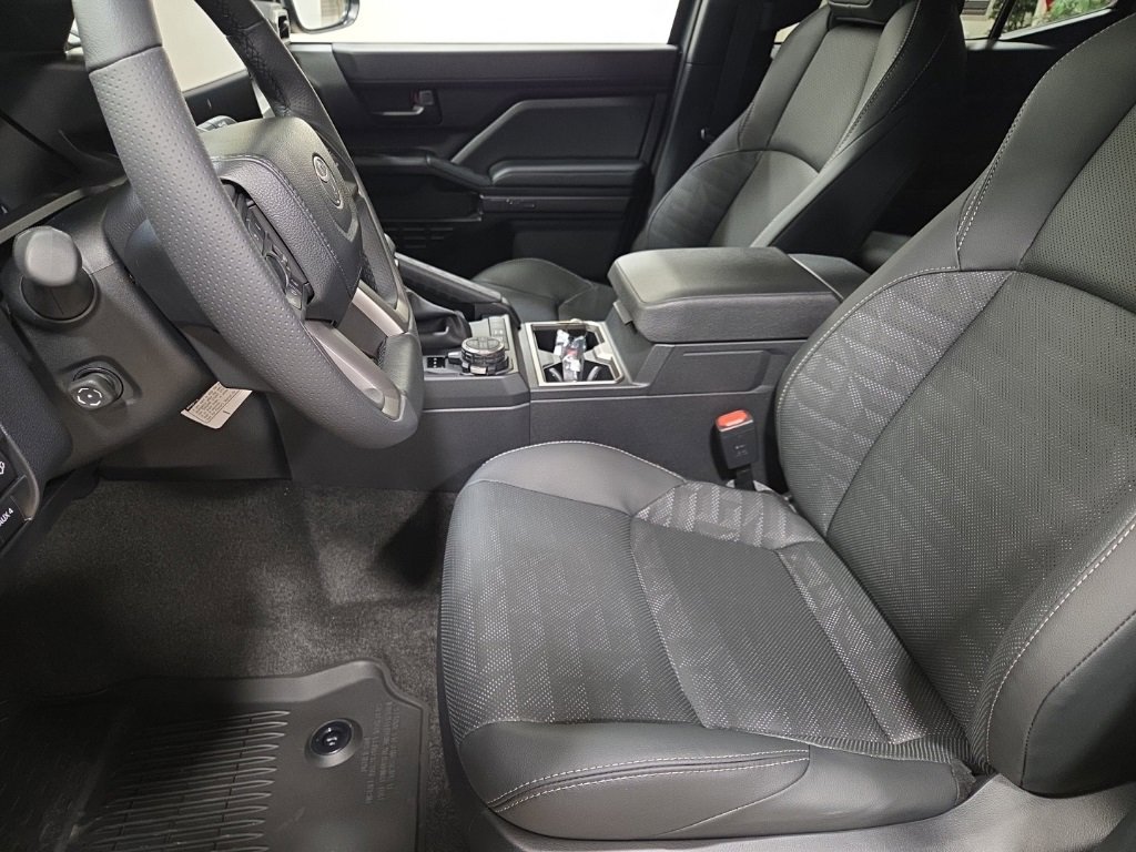 New 2025 Toyota 4Runner TRD Off-Road Premium image 12