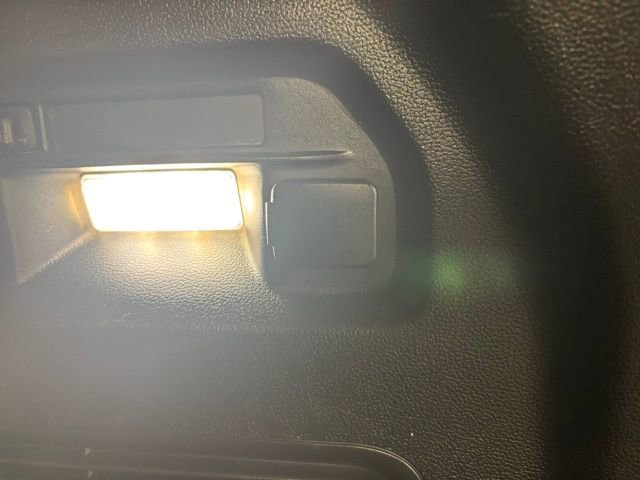 Used 2021 Ford Explorer XLT w/ Equipment Group 202A image 37