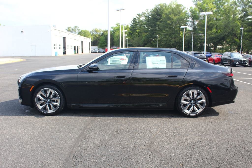 New 2026 BMW i7 xDrive60 w/ Premium Package AWD/4WD image 5
