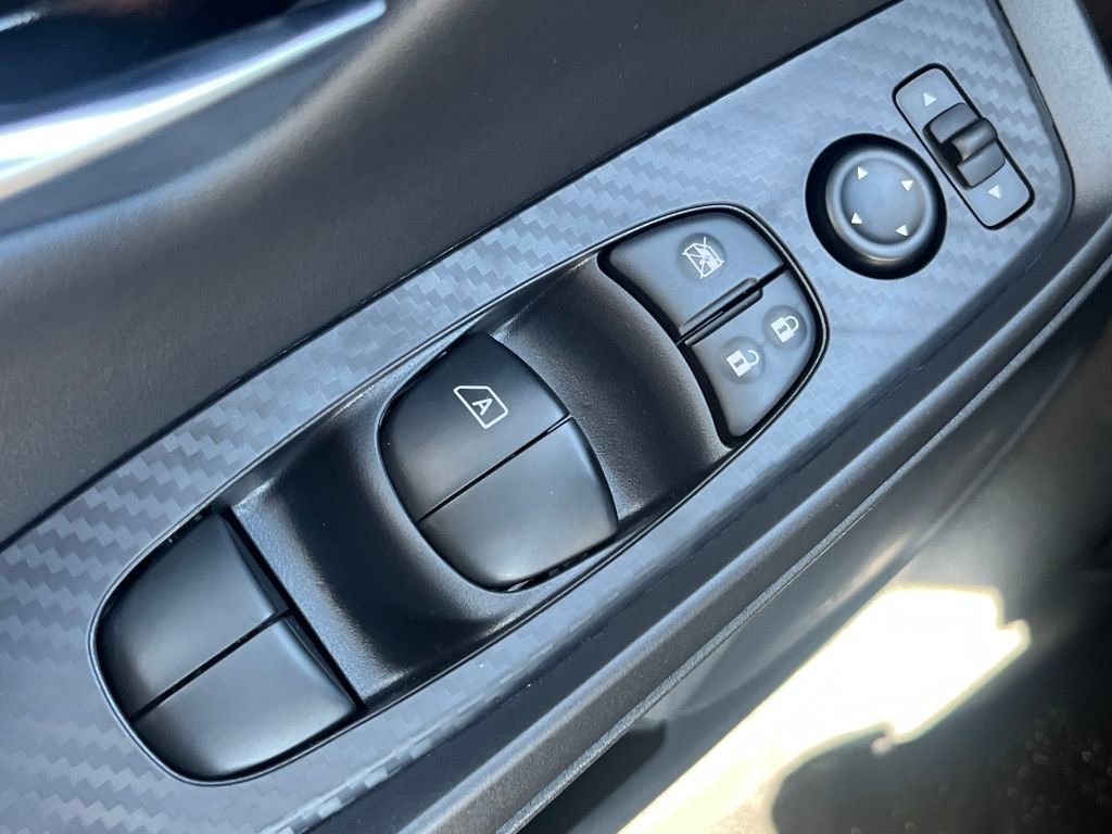 New 2025 Nissan Sentra SV image 18