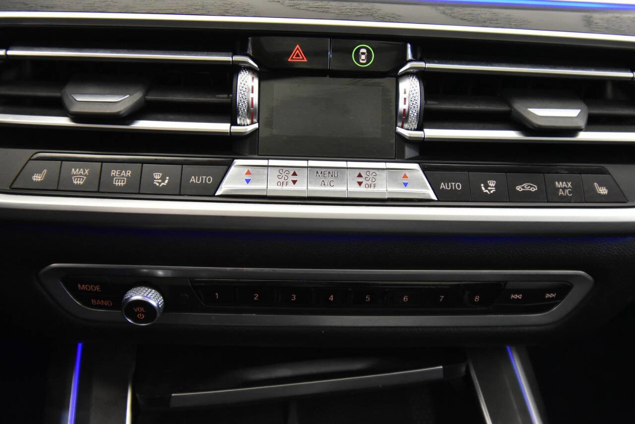 Used 2019 BMW X7 xDrive40i w/ Parking Assistance Package image 22