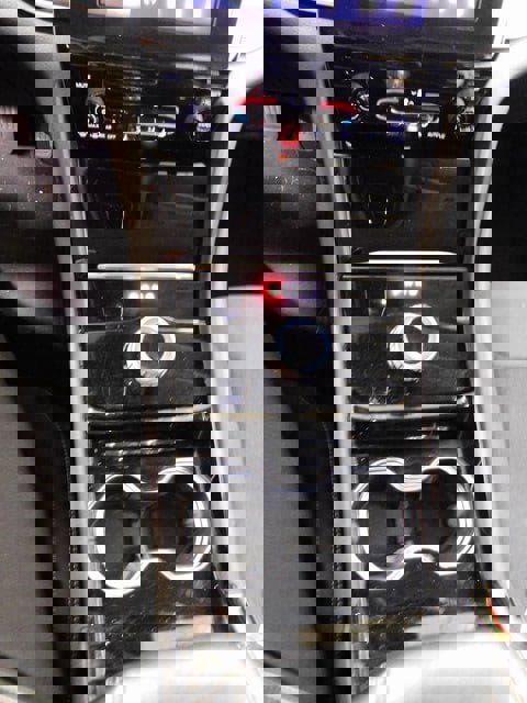 Used 2022 Jeep Grand Cherokee Laredo image 24