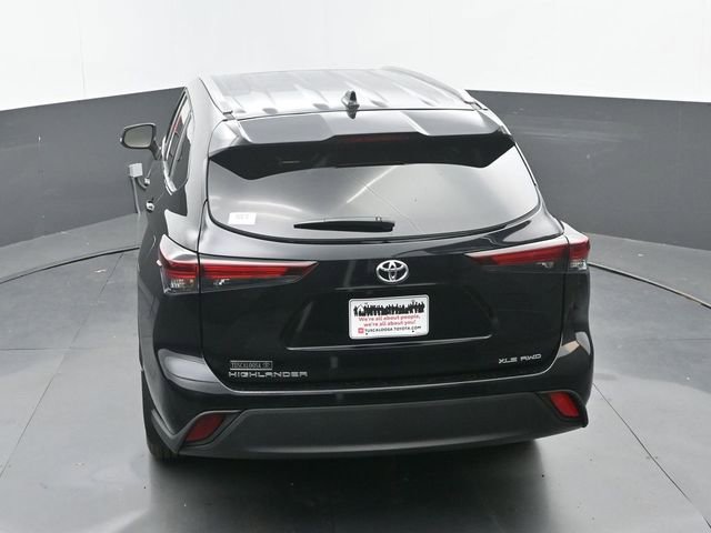 Used 2026 Toyota Highlander XLE image 31
