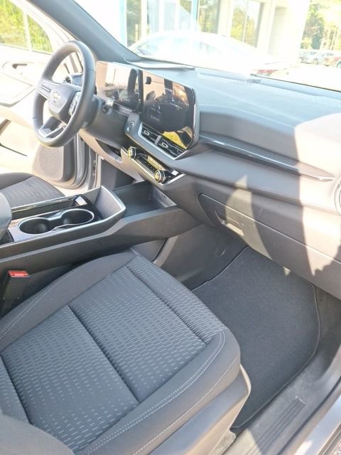Used 2025 Chevrolet Equinox LT w/ Safety and Technology Package AWD/4WD image 22