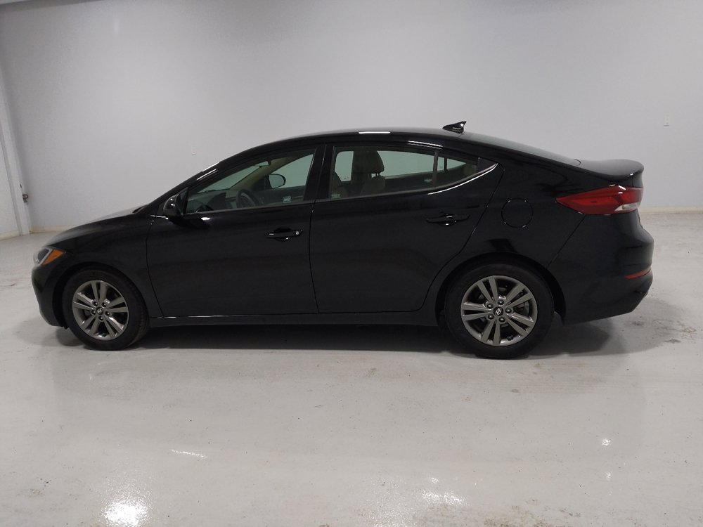 Used 2018 Hyundai Elantra SEL w/ Cargo Package FWD image 3