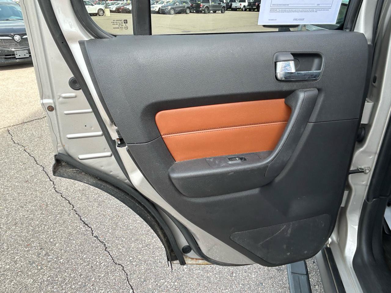 Used 2008 HUMMER H3 Luxury AWD/4WD image 16