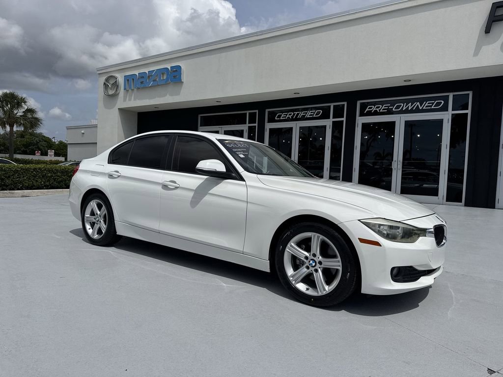 Used 2015 BMW 320i Sedan RWD image 6