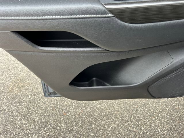 Used 2022 GMC Acadia SLT w/ Elevation Edition image 46