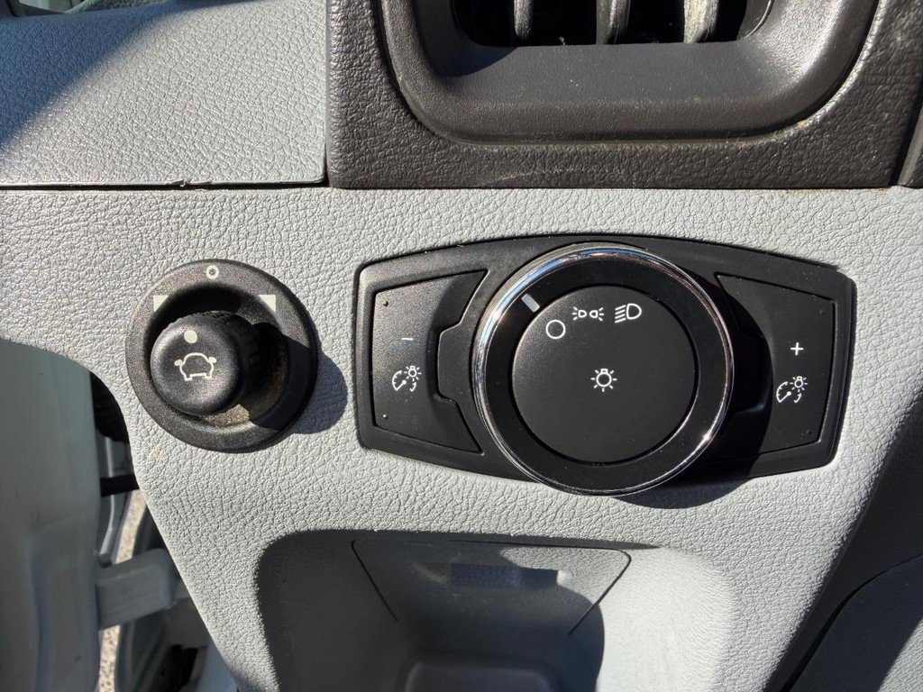 Used 2017 Ford Transit 350 XL image 30