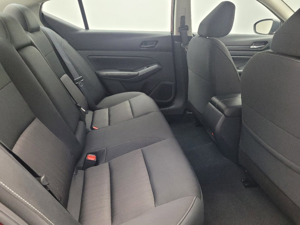 Used 2024 Nissan Altima 2.5 SV image 19