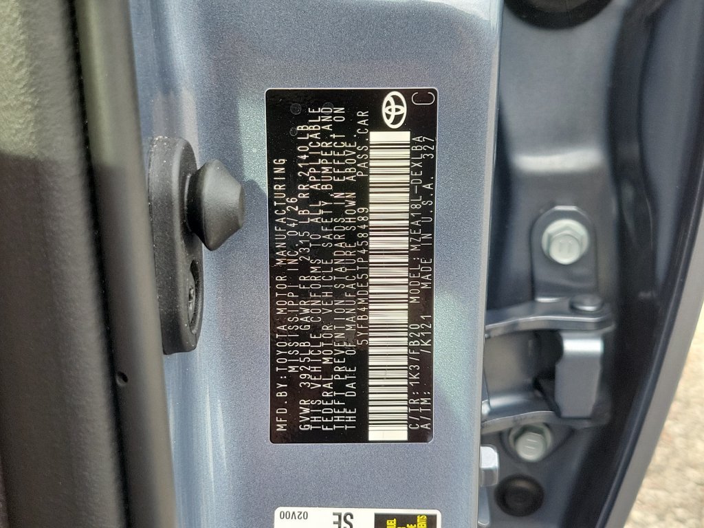 Used 2026 Toyota Corolla LE FWD image 33