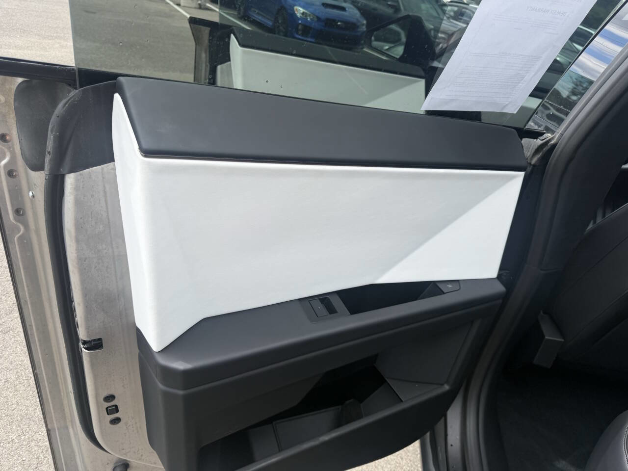 Used 2024 Tesla Cybertruck AWD Crew Cab image 19
