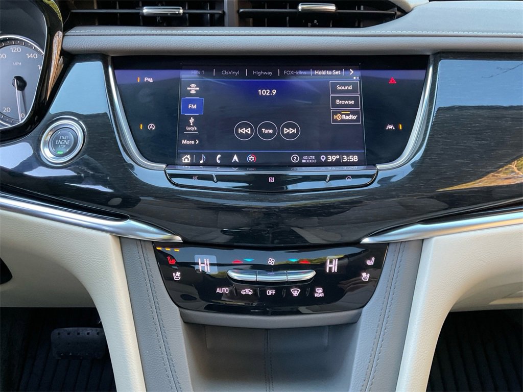 Used 2020 Cadillac XT6 Premium Luxury image 12