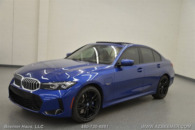 Used 2023 BMW 330e w/ M Sport Package RWD image 4