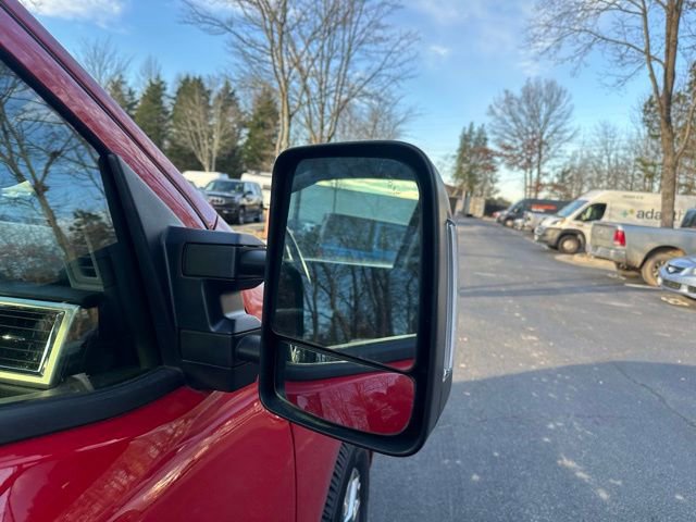 Used 2023 Nissan Titan SV w/ SV Convenience Package image 13