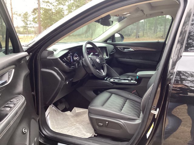 Used 2023 Buick Envision Avenir image 30