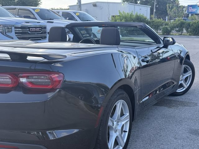 Used 2023 Chevrolet Camaro LT RWD image 11