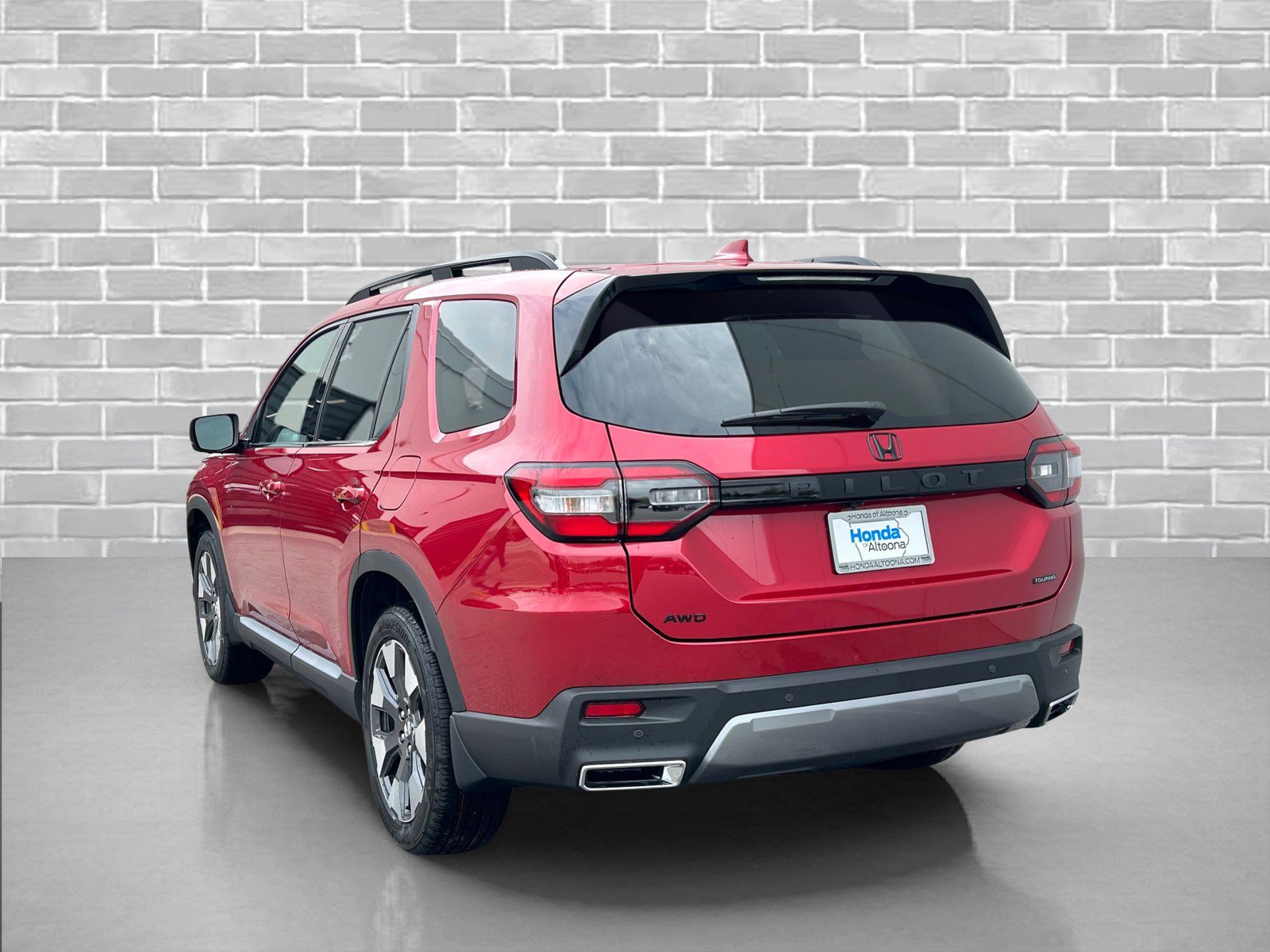 New 2026 Honda Pilot Touring image 3