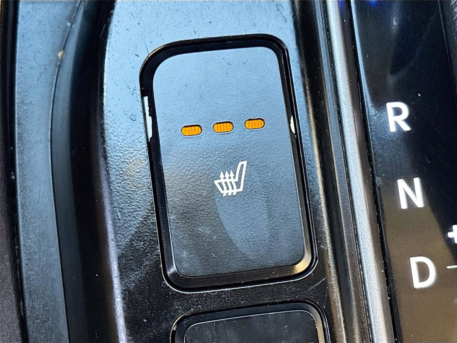 Used 2017 Hyundai Santa Fe Sport image 19