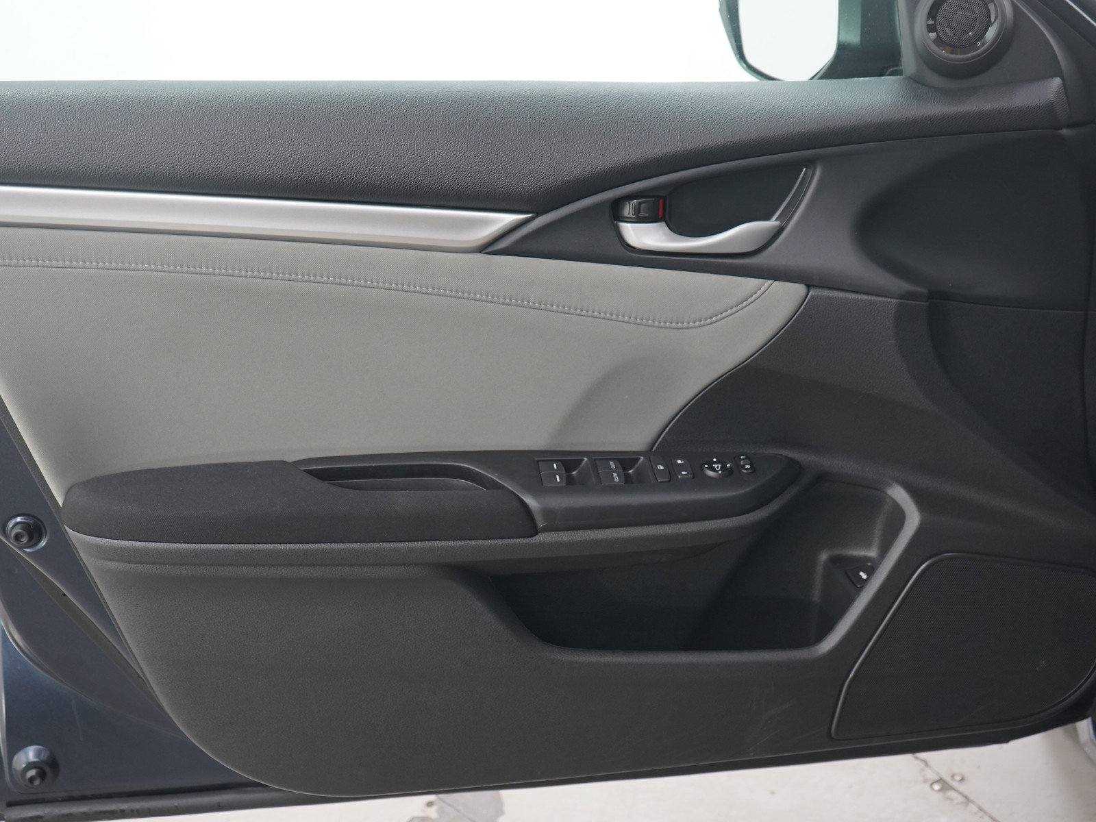 Used 2021 Honda Civic EX image 18