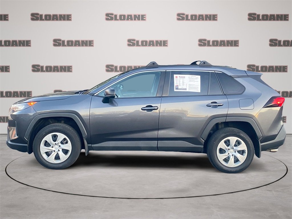 Used 2019 Toyota RAV4 LE image 2