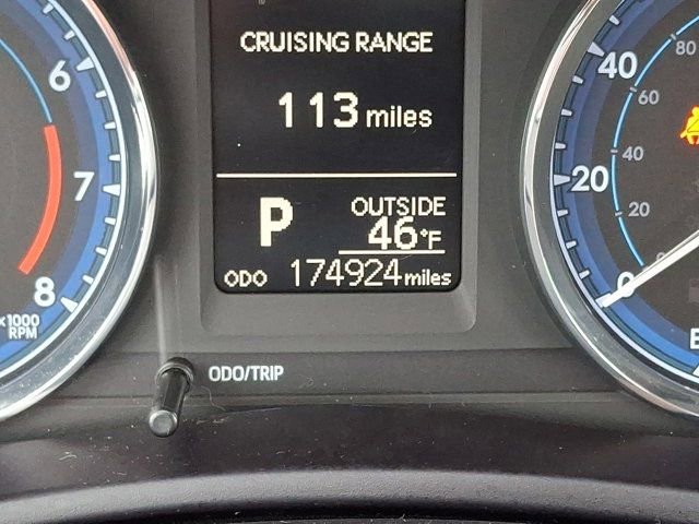 Used 2018 Toyota Corolla LE w/ LE Premium Package w/Moonroof image 25