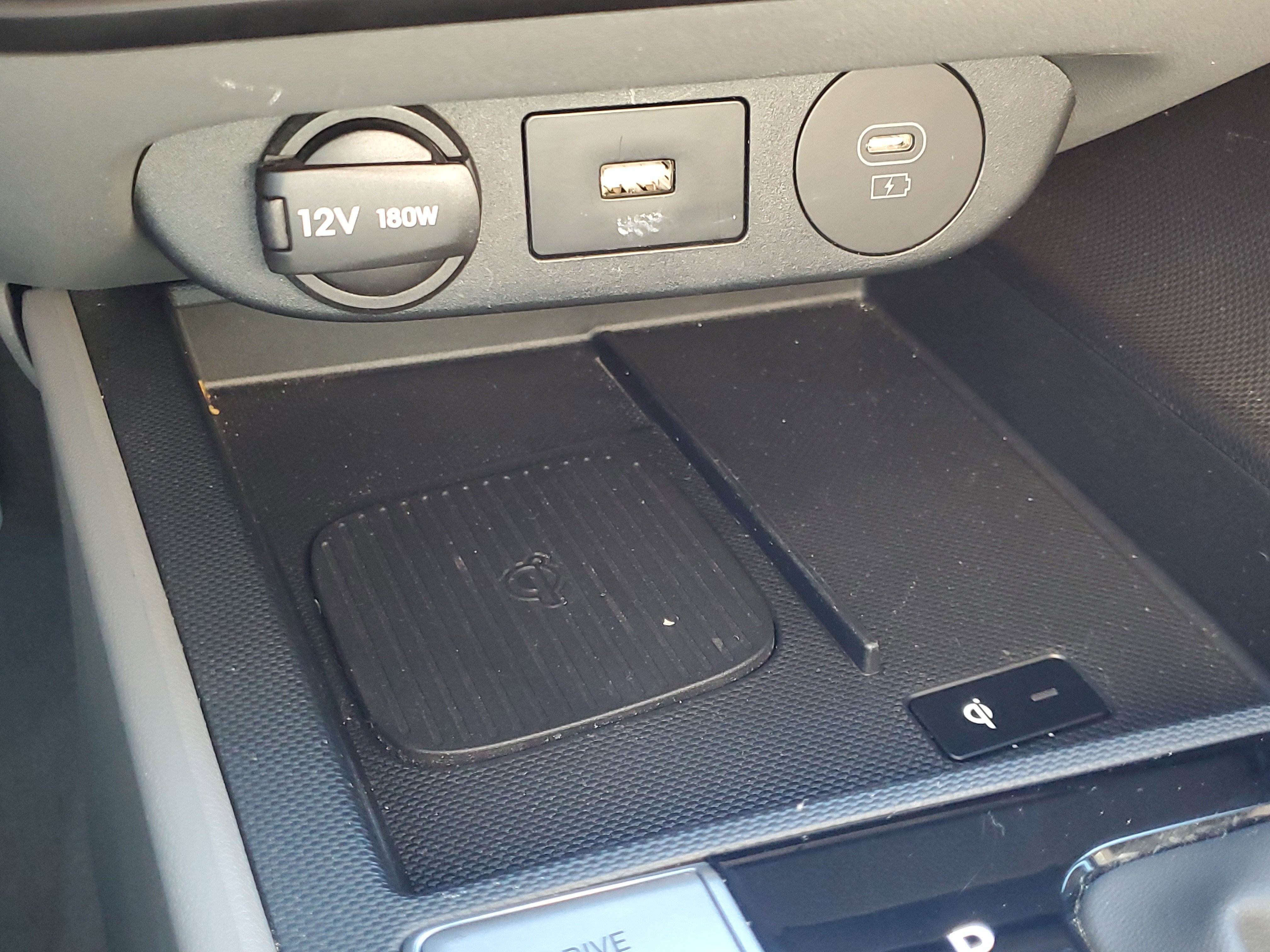 Used 2025 Hyundai Elantra SEL image 27