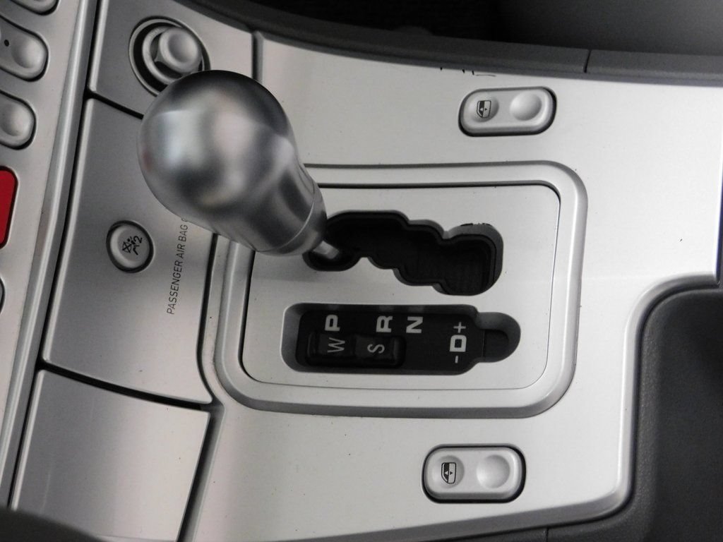 Used 2005 Chrysler Crossfire Limited RWD image 56