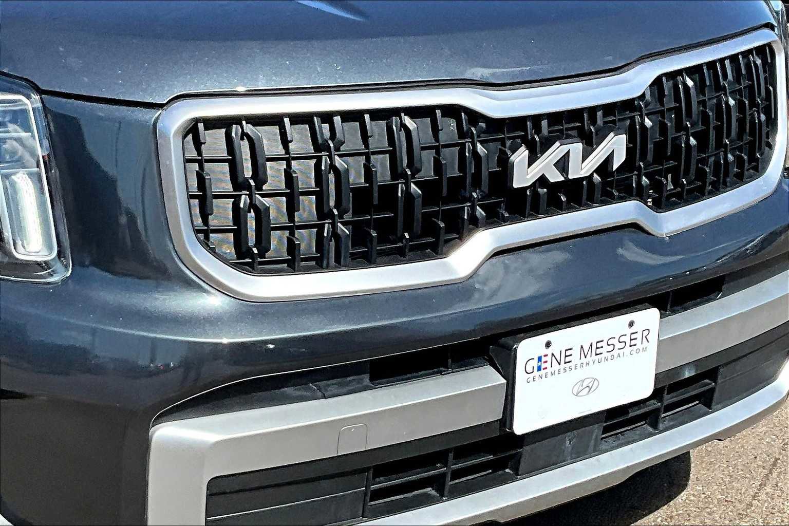 Used 2023 Kia Telluride LX image 56