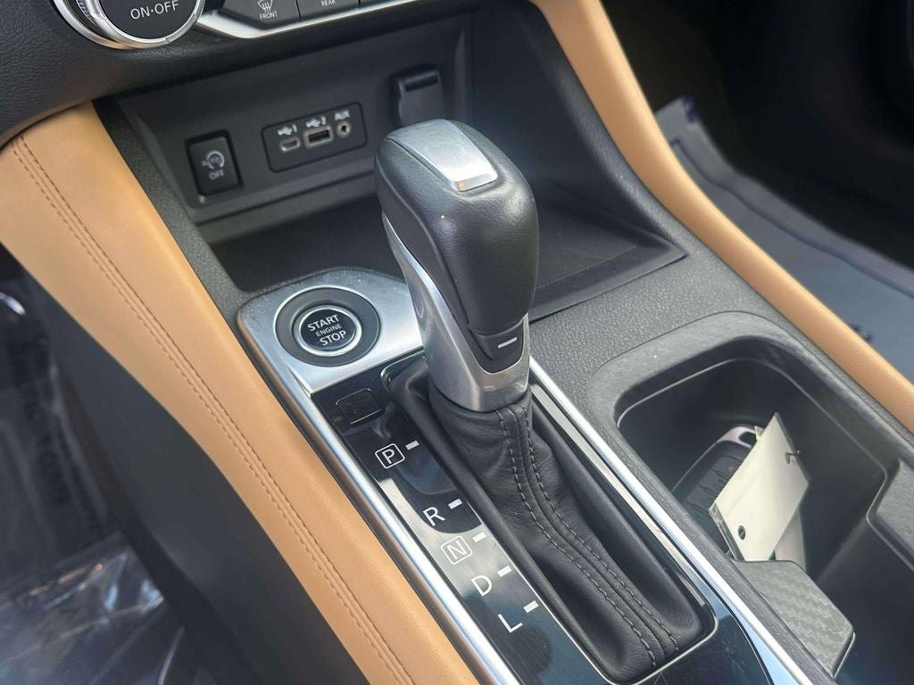 Certified 2025 Nissan Sentra SV w/ SV Premium Package image 30