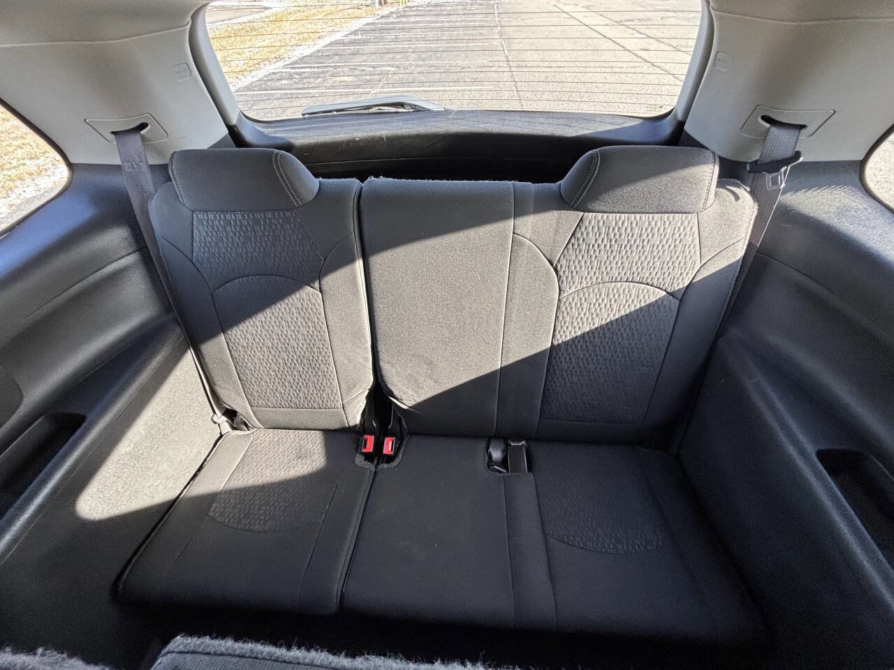 Used 2015 GMC Acadia SLE image 9