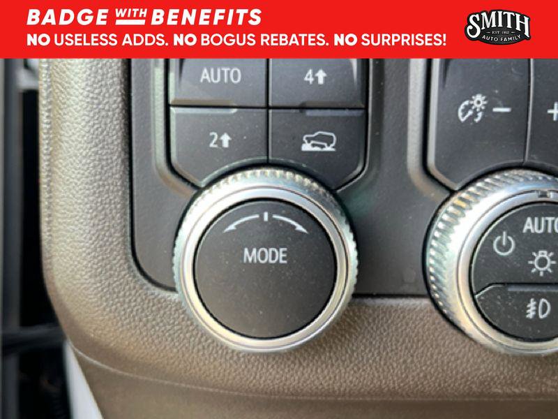 Used 2022 GMC Yukon SLT w/ SLT Luxury Package image 15