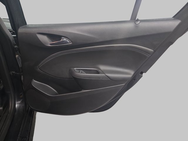 Used 2017 Chevrolet Cruze Premier image 13