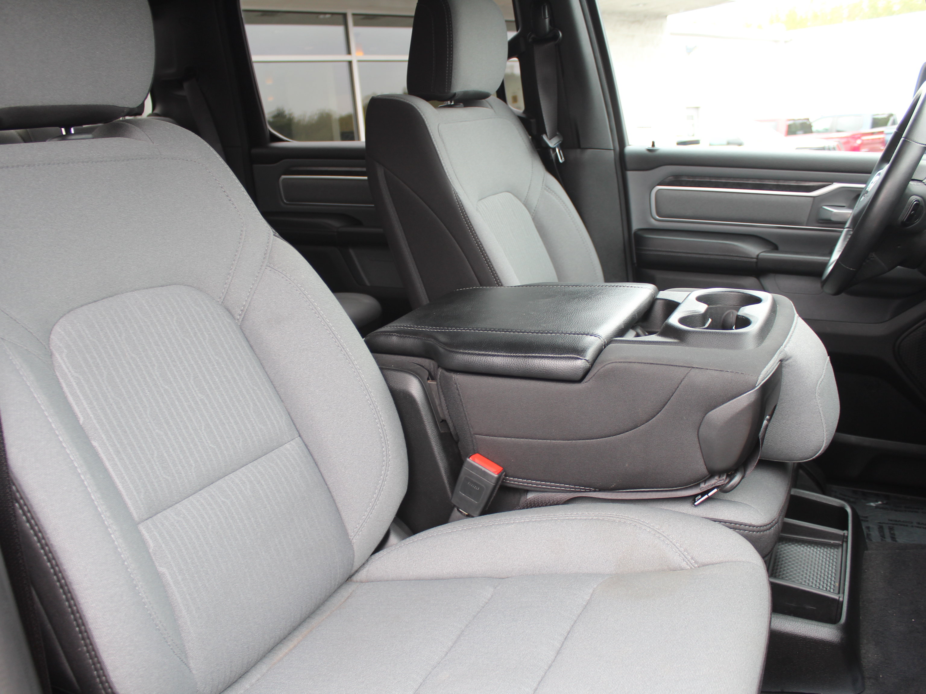 Used 2022 RAM 1500 Big Horn AWD/4WD image 27
