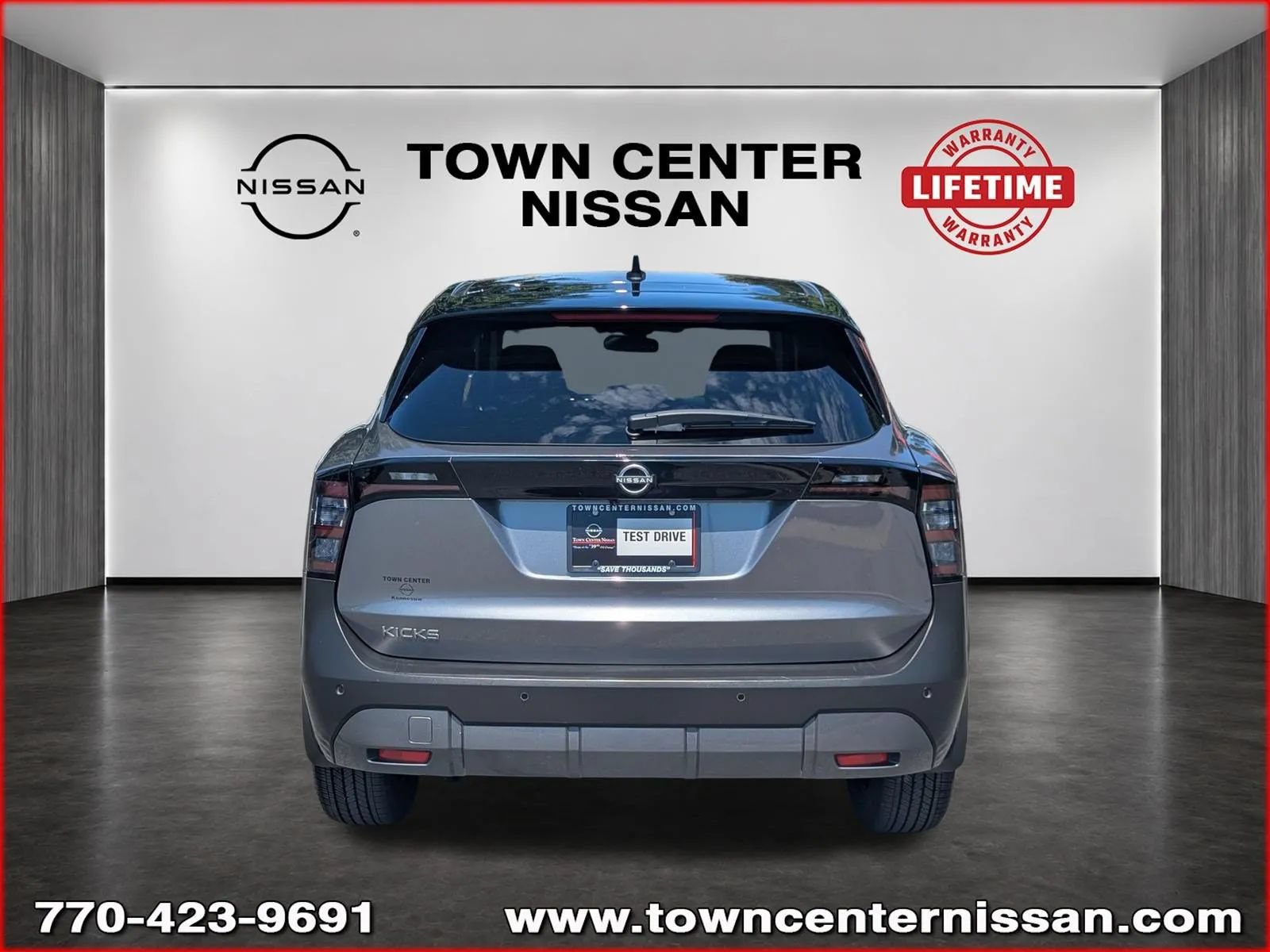 Used 2025 Nissan Kicks SV FWD image 6
