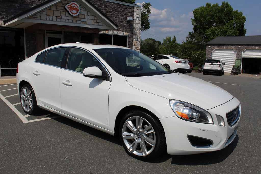 Used 2013 Volvo S60 T6 AWD/4WD image 3