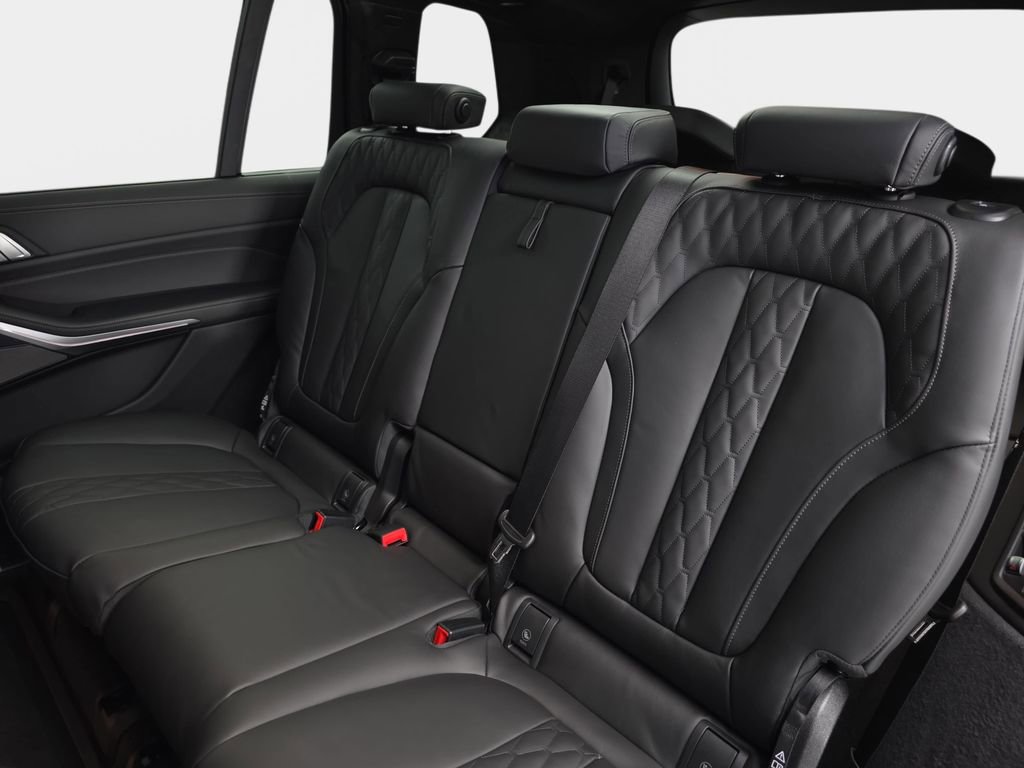 New 2026 BMW X7 xDrive40i w/ Executive Package image 15