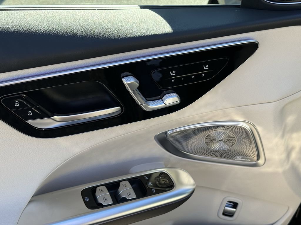 New 2026 Mercedes-Benz C 300 4MATIC Sedan image 15