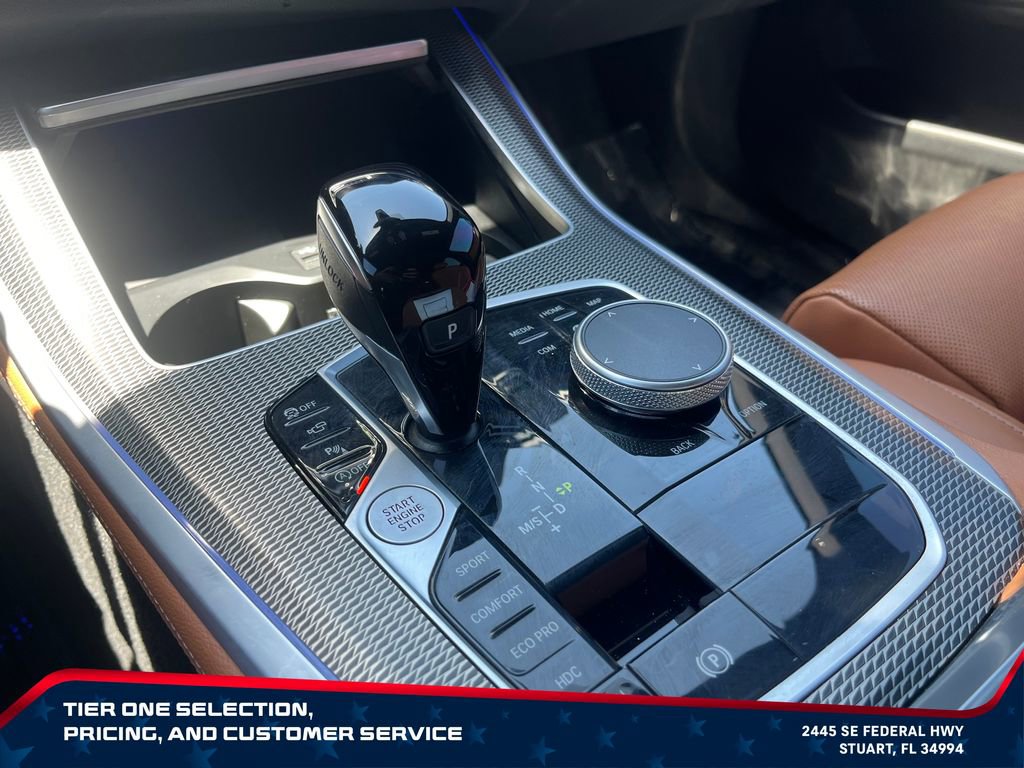 Used 2022 BMW X5 M50i w/ Parking Assistance Package AWD/4WD image 29