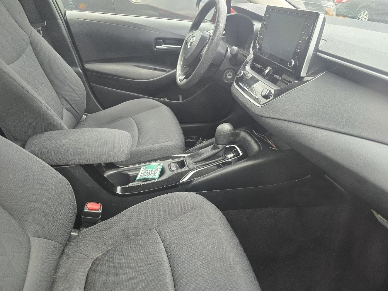 Used 2020 Toyota Corolla LE image 18