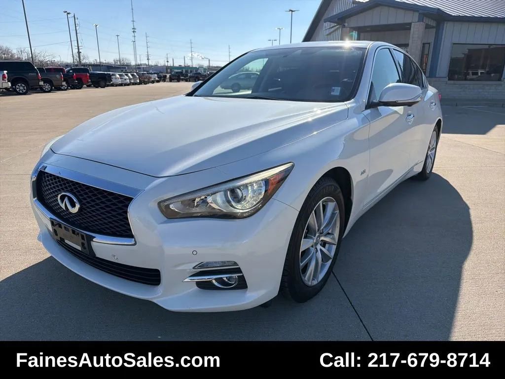 Used 2016 INFINITI Q50 Premium w/ Driver Assistance Package image 3