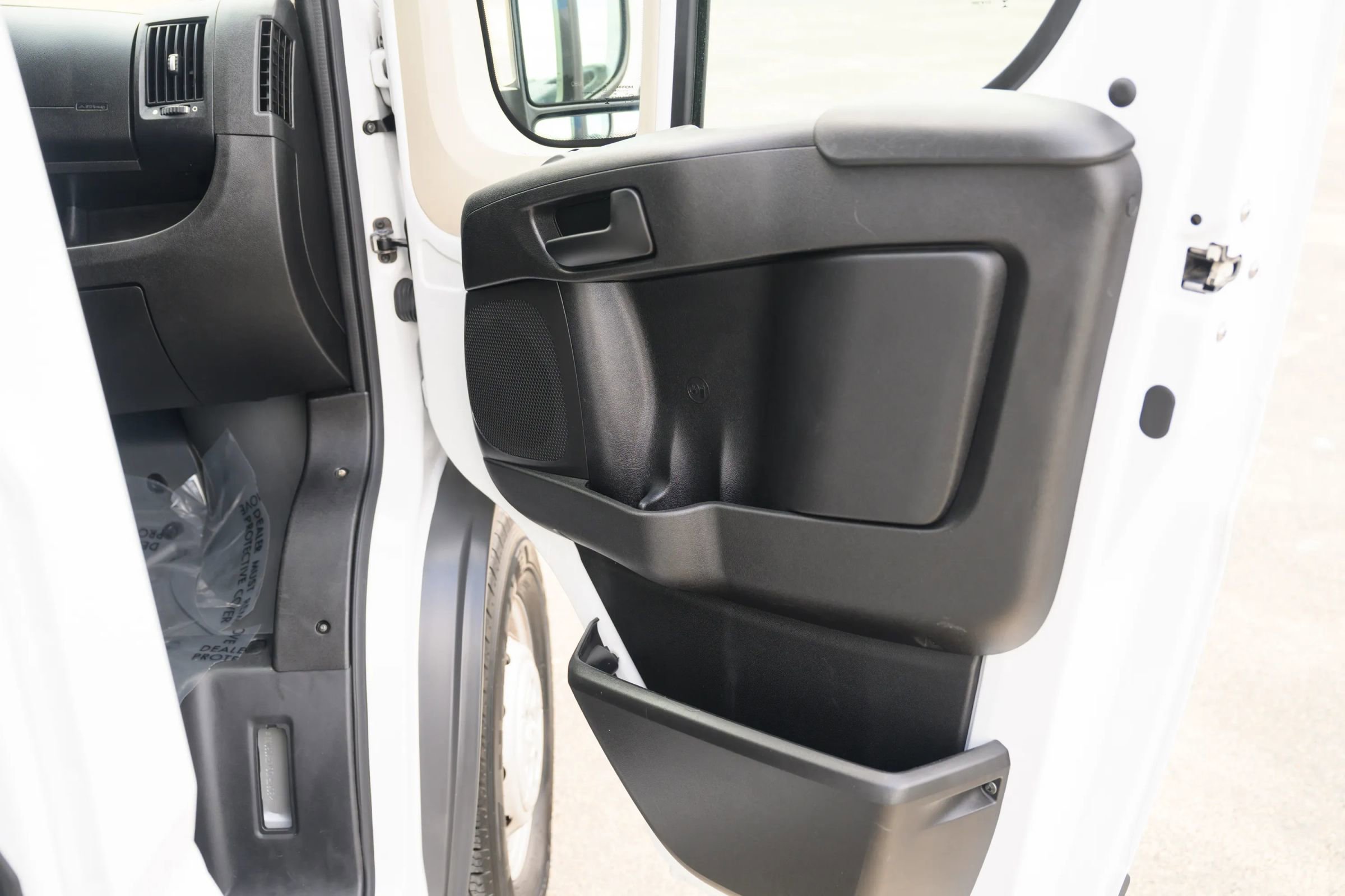 Used 2018 RAM ProMaster 2500 image 32