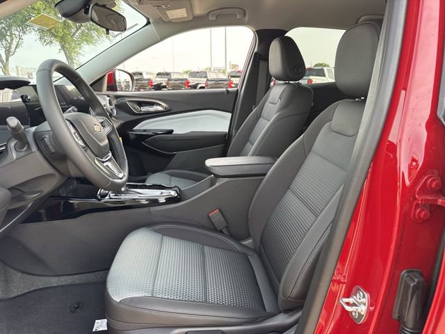New 2026 Chevrolet Trax LT w/ Driver Confidence Package FWD image 24