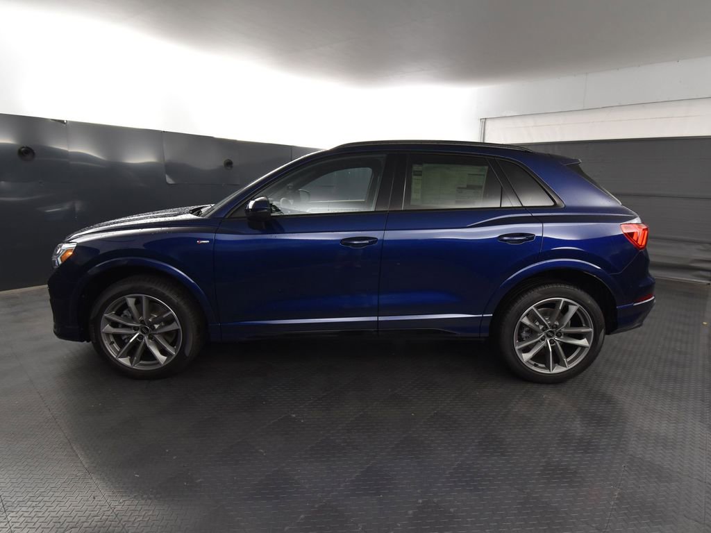 New 2025 Audi Q3 2.0T Premium image 2