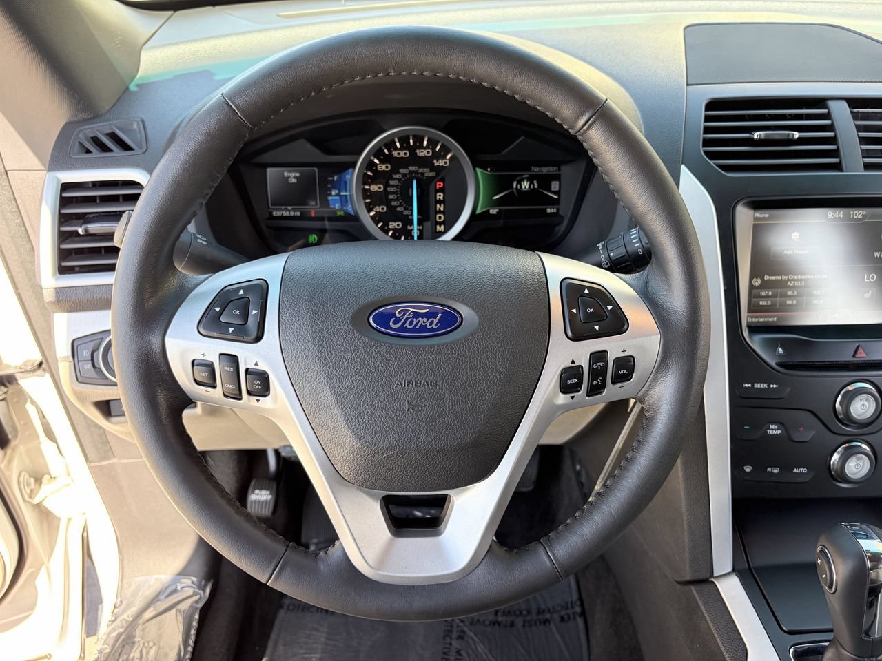 Used 2015 Ford Explorer XLT w/ Equipment Group 202A FWD image 23