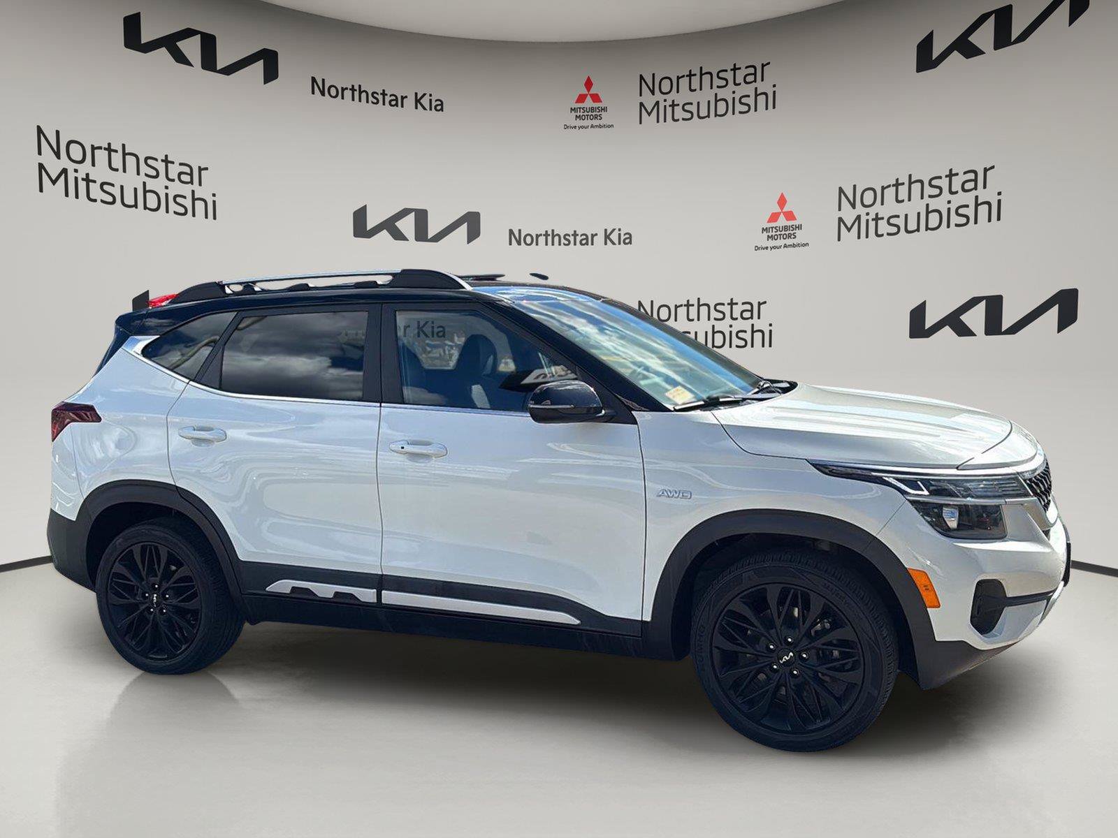 Used 2022 Kia Seltos Nightfall Edition AWD/4WD image 13