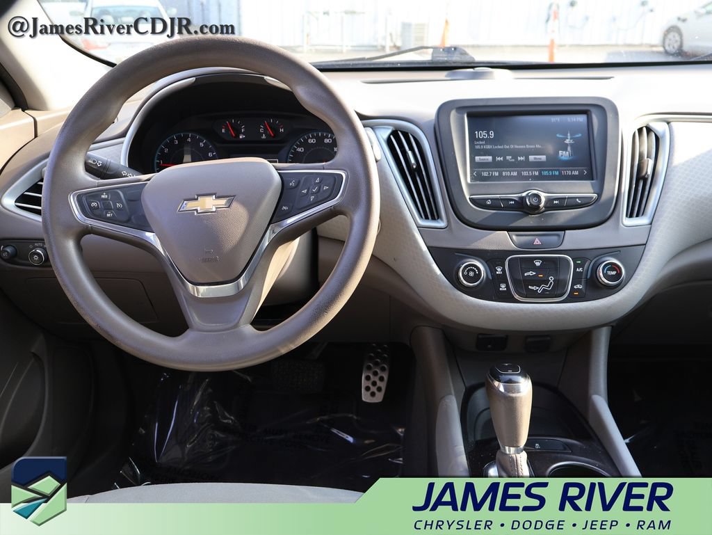 Used 2017 Chevrolet Malibu LS FWD image 18