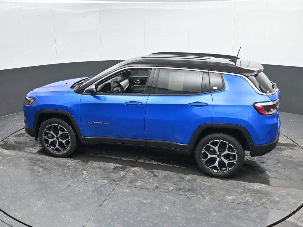 Used 2026 Jeep Compass Limited image 43