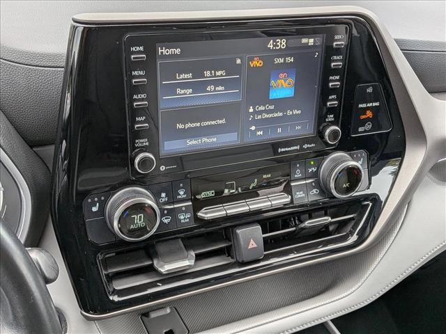 Used 2022 Toyota Highlander XLE AWD/4WD image 14