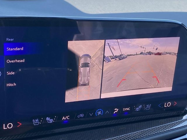 New 2026 Chevrolet Traverse High Country w/ LPO, Floor Liner Package image 18